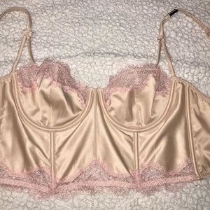 Brand new silk Victoria Secret bra with tags💗💗